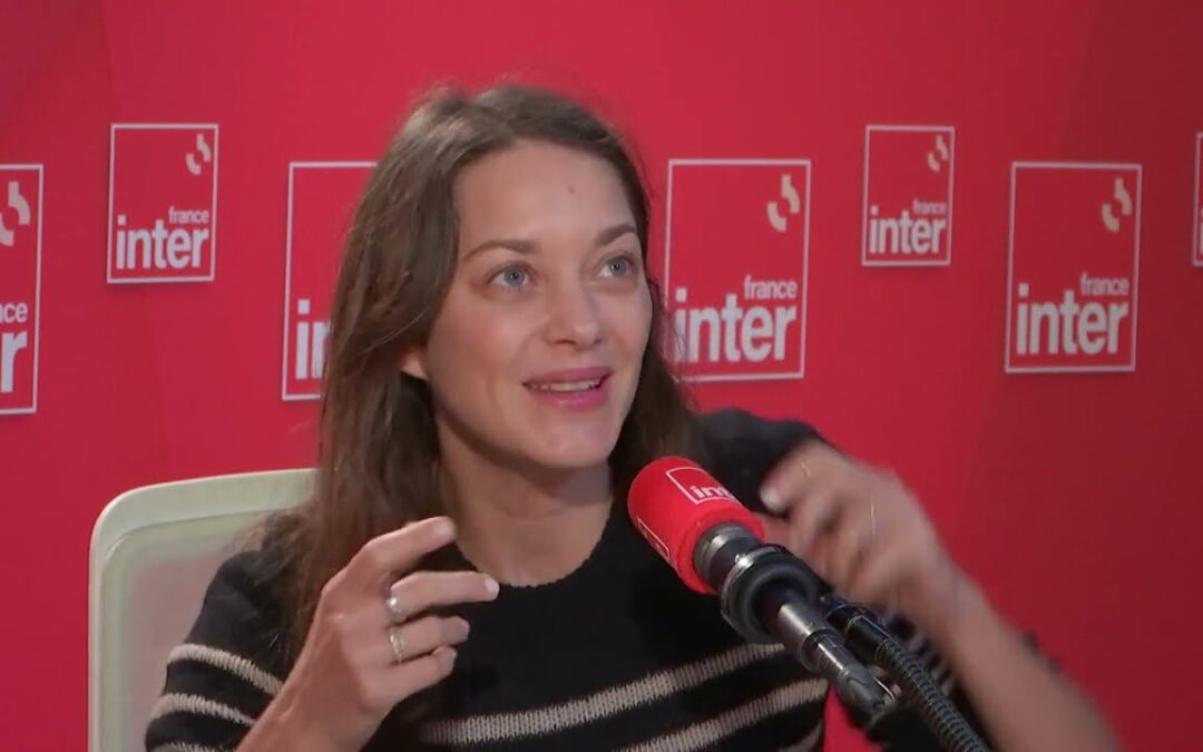 « Little Girl Blue », la vie de la mère de Mona Achache, incarnée par Marion Cotillard